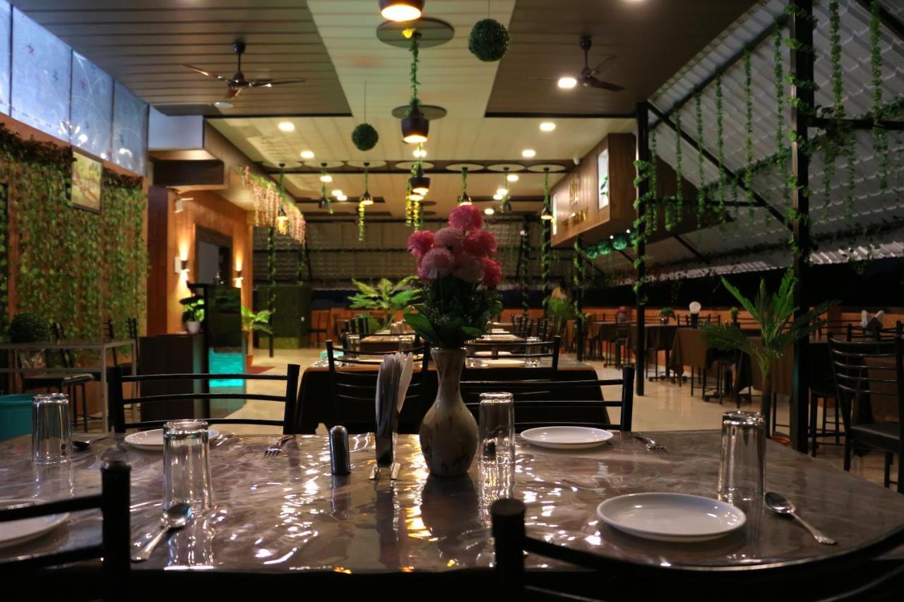 Hotel Shree Palace And Restaurant Ratlām 외부 사진