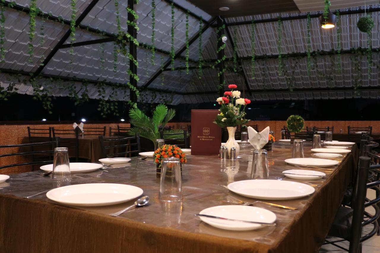 Hotel Shree Palace And Restaurant Ratlām 외부 사진